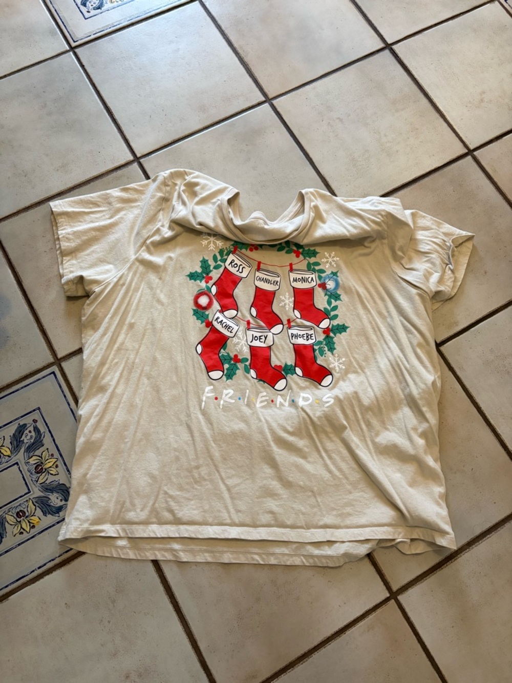 Friends Christmas T-shirt.